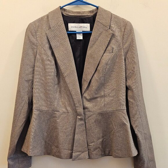 NWT Women's Doncaster Peplum Style Jacket‎ Blazer Houndstooth Camel/Black Size 6 - Picture 1 of 10